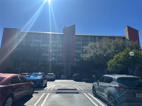 2206 S Cypress Bend Drive 305 Pompano Beach FL 33069