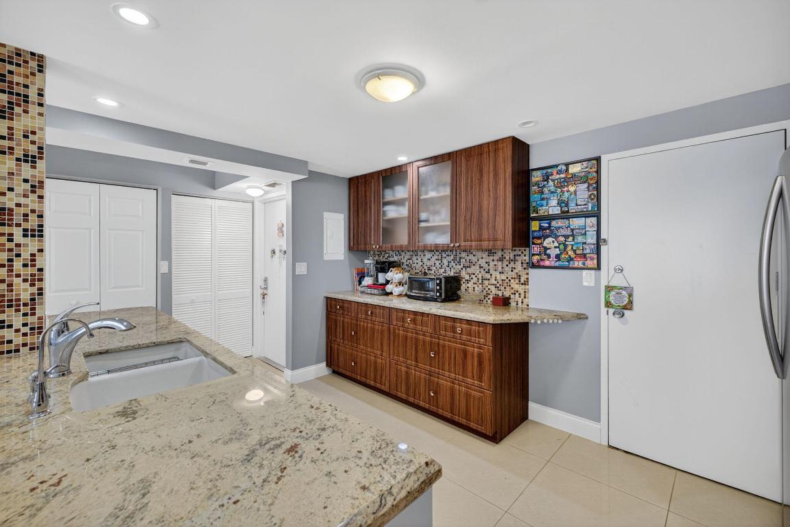 OPAL TOWERS CONDO - Residential