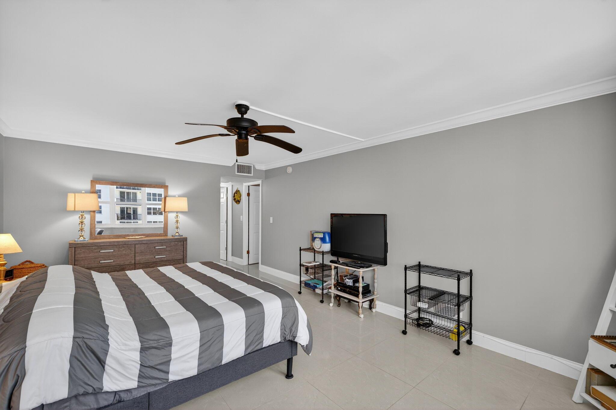 OPAL TOWERS CONDO - Residential