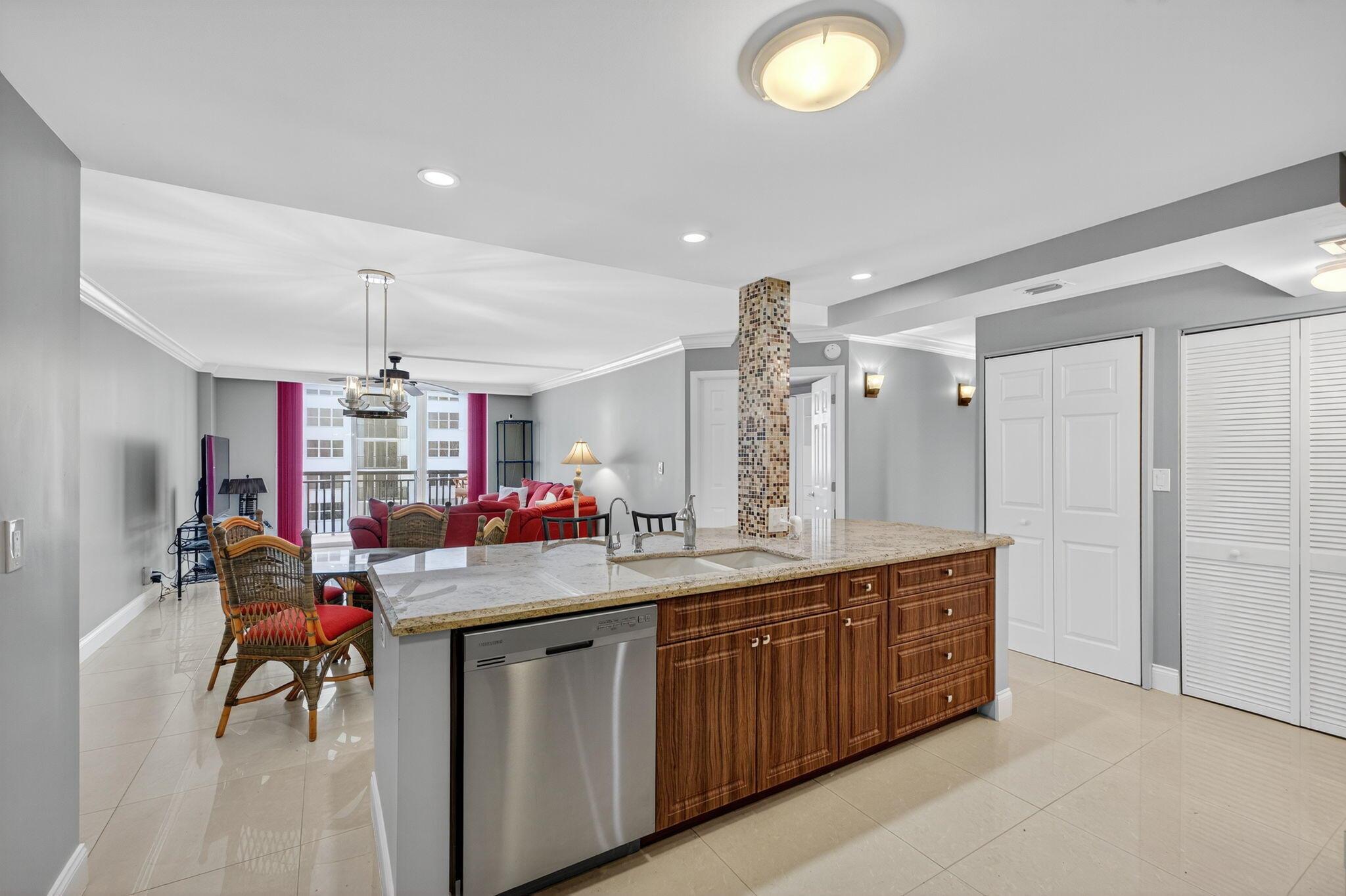 OPAL TOWERS CONDO - Residential