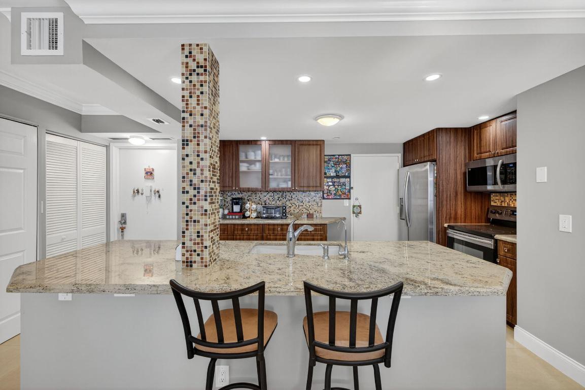 OPAL TOWERS CONDO - Residential