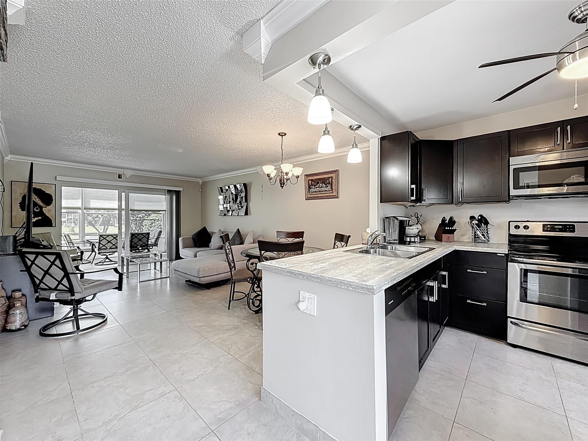 4700 NW 35th St 413