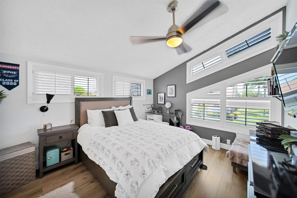 BOCA GARDENS - Residential