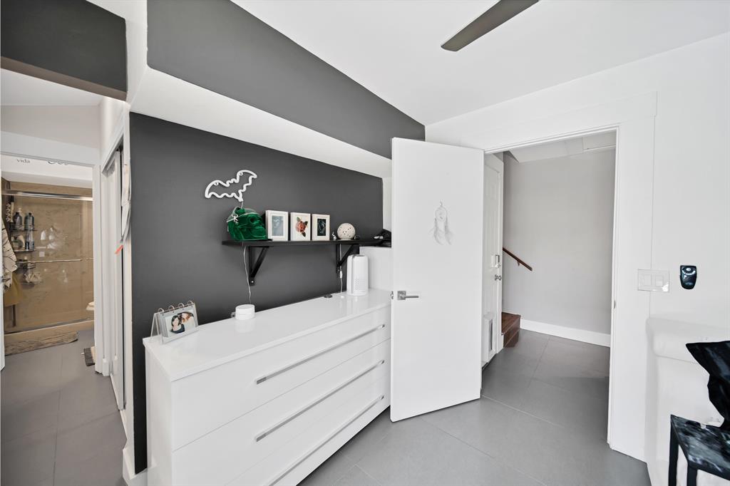 BOCA GARDENS - Residential