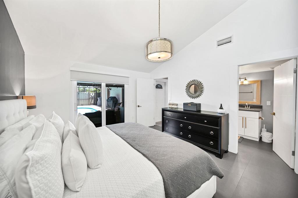 BOCA GARDENS - Residential