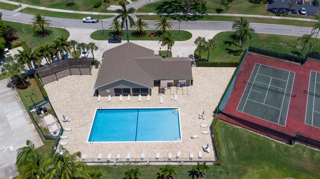 BOCA GARDENS - Residential