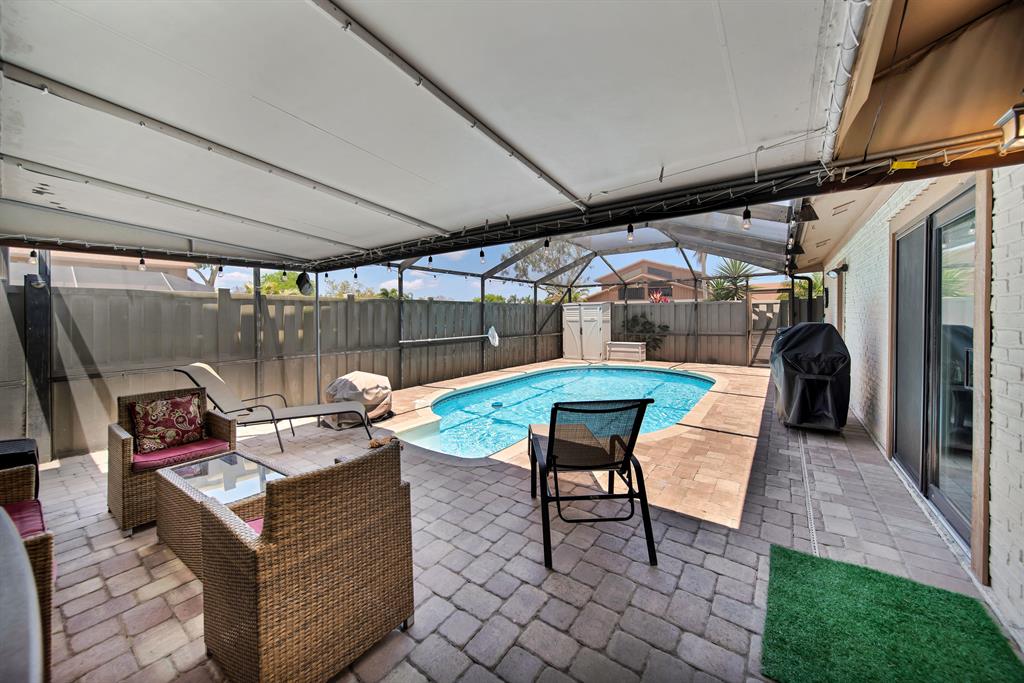 BOCA GARDENS - Residential