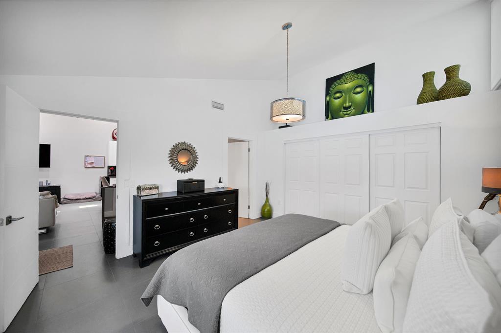 BOCA GARDENS - Residential