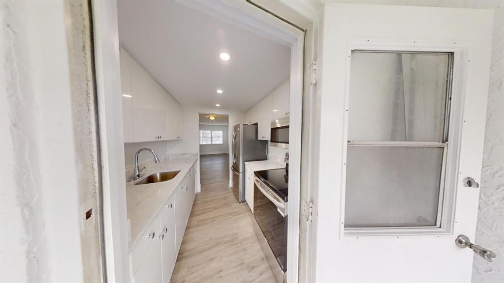 ROYAL PARK GARDENS - Residential Lease