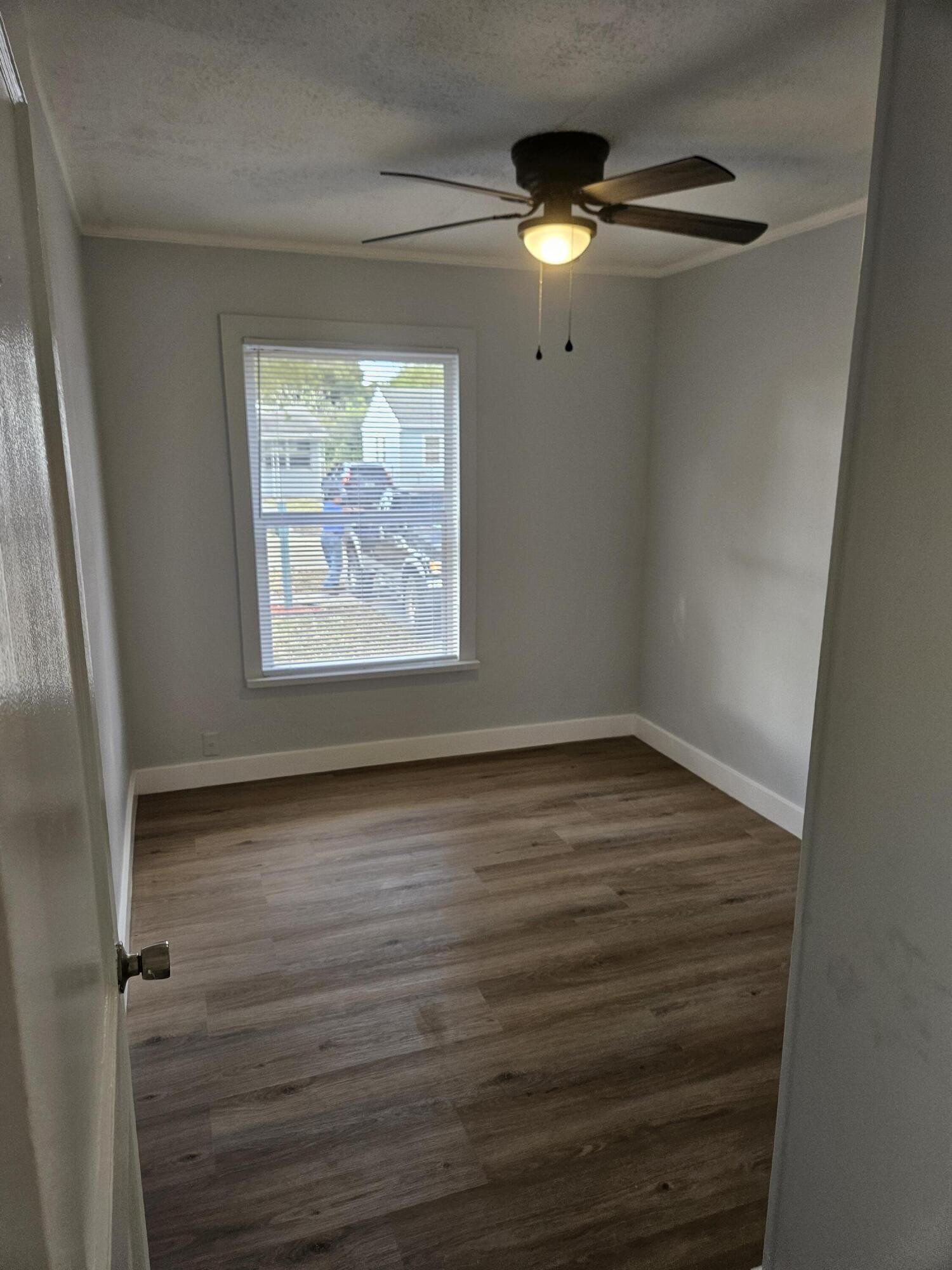 725 Nathan Hale Road