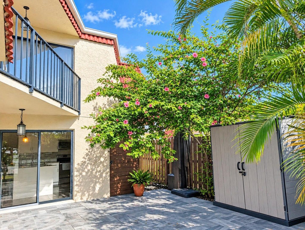Photo of 8377 TRENT Court #C, Boca Raton, FL 33433 (MLS # B26094850)