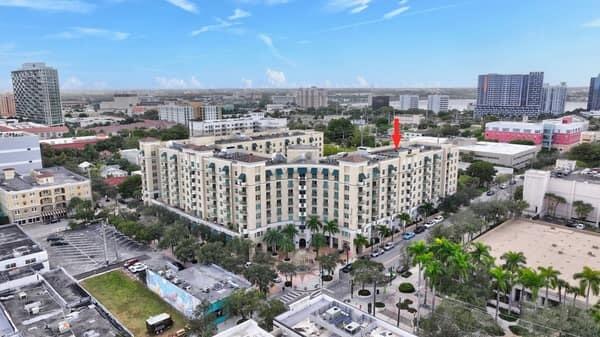 610 Clematis Street 102