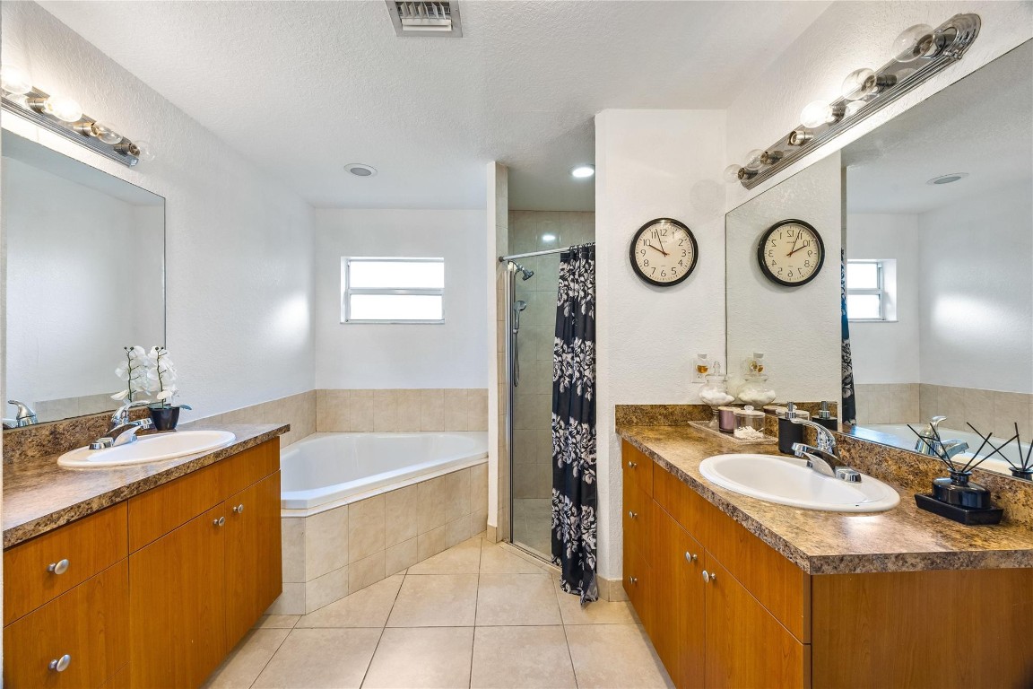 Sunshine Villas First Add - Residential