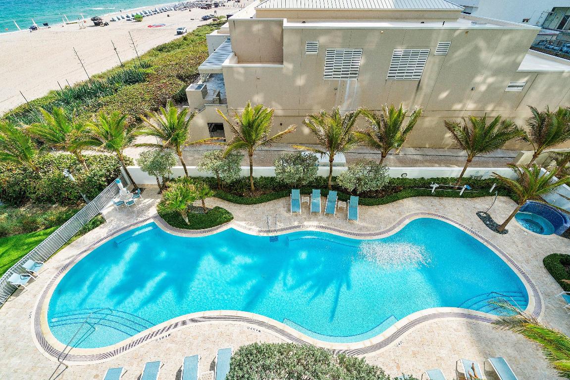 COCONUT GROVE RESIDENCES ON FORT LAUDERDALE BEACH - Residential