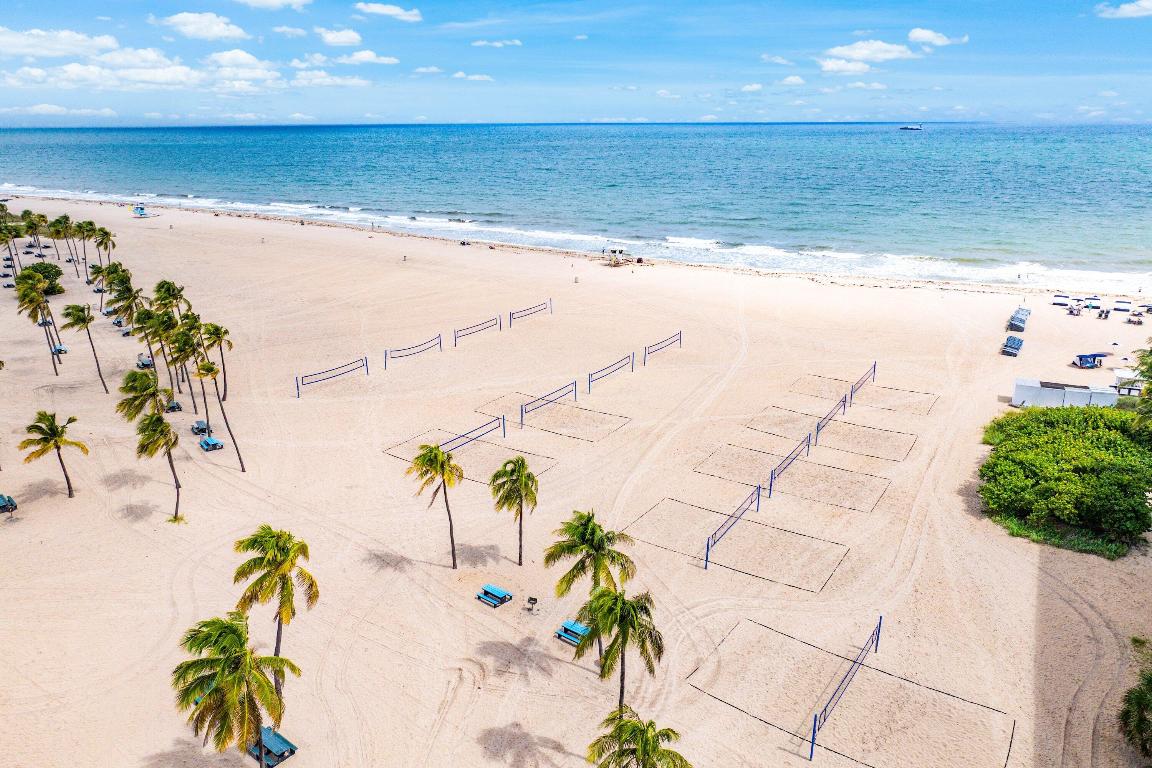 COCONUT GROVE RESIDENCES ON FORT LAUDERDALE BEACH - Residential