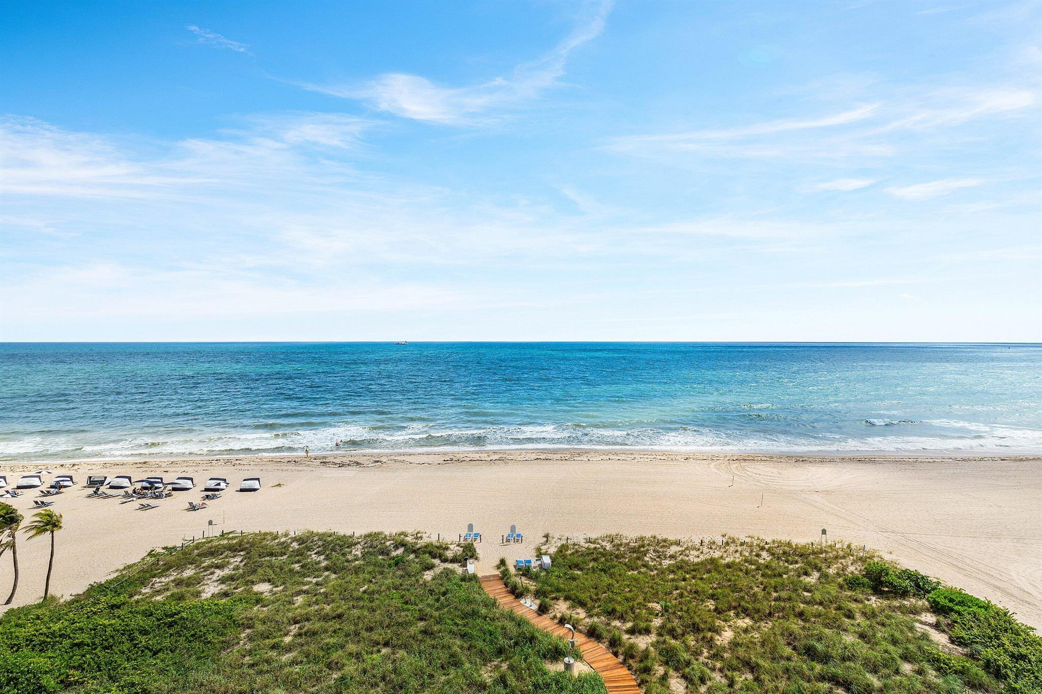 COCONUT GROVE RESIDENCES - Residential