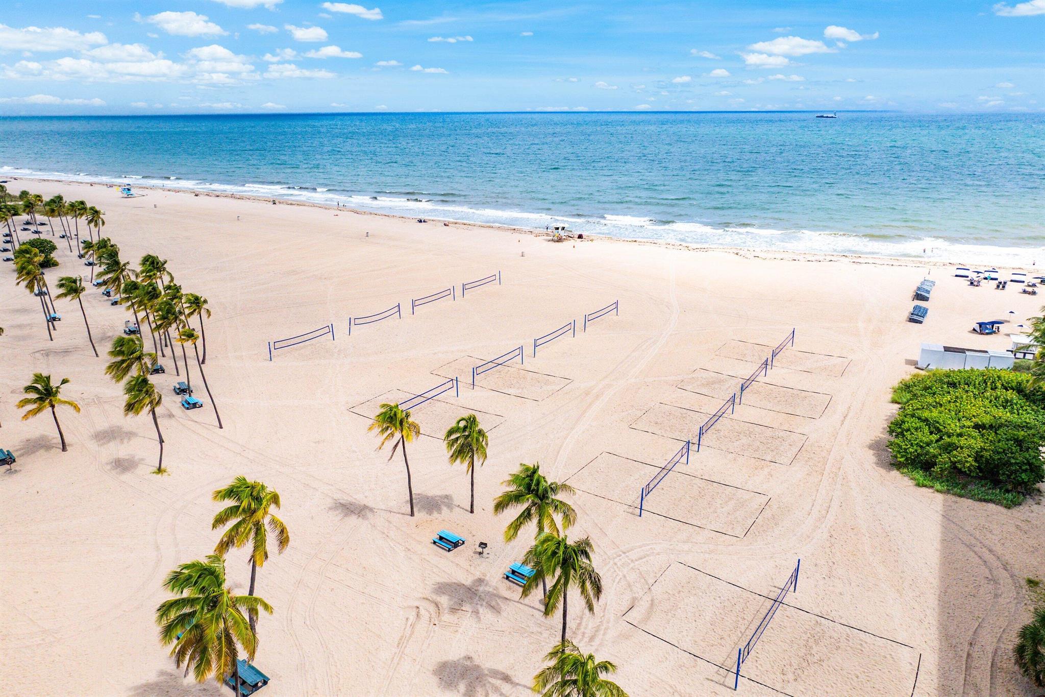 COCONUT GROVE RESIDENCES - Residential