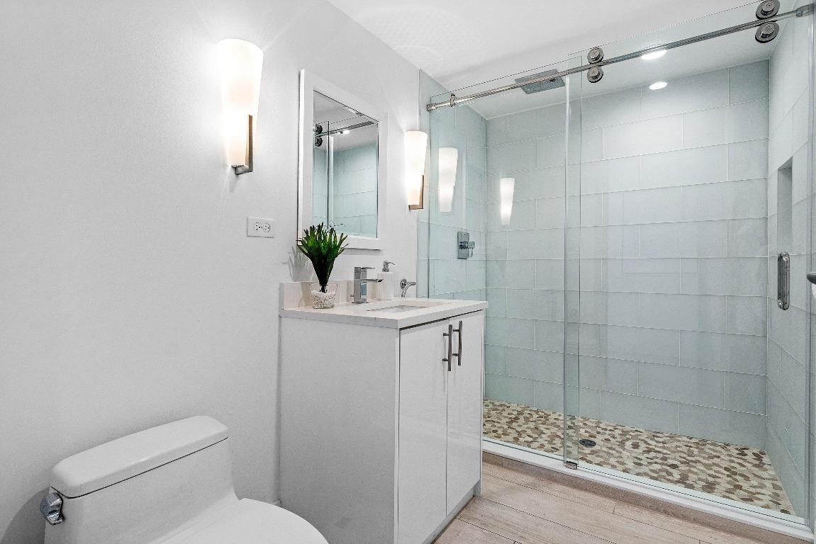 COCONUT GROVE RESIDENCES ON FORT LAUDERDALE BEACH - Residential