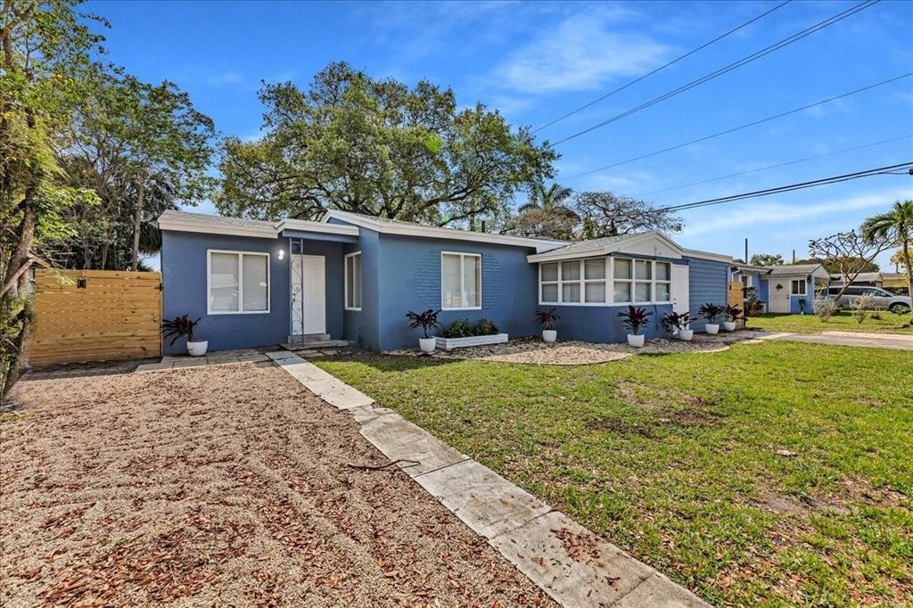 312 SE 23RD Street 1-2