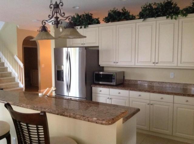 OLYMPIA 2 - Residential Lease