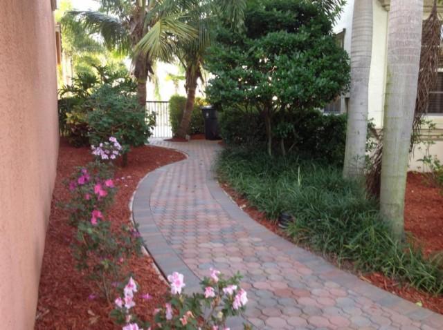 OLYMPIA 2 - Residential Lease