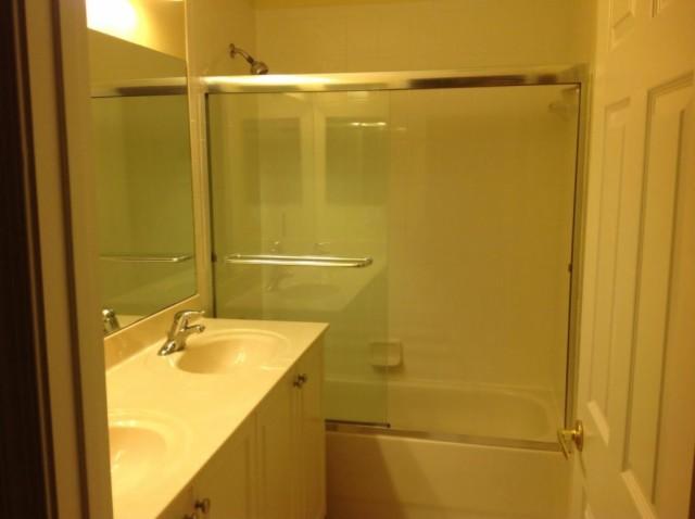 OLYMPIA 2 - Residential Lease