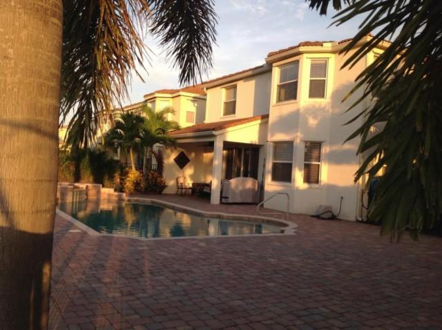 OLYMPIA 2 - Residential Lease