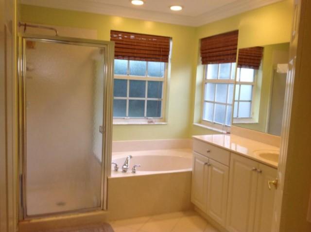 OLYMPIA 2 - Residential Lease