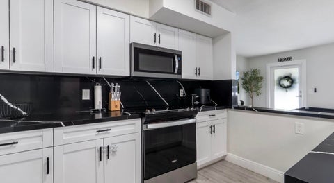Tiny photo for 542 NW 47th Avenue, Plantation, FL 33317 (MLS # B26049566)