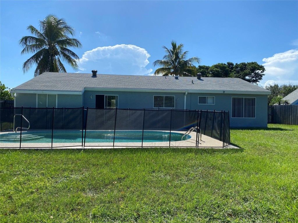 Photo of 1441 SE Delene Court, Port Saint Lucie, FL 34952 (MLS # F10458082)