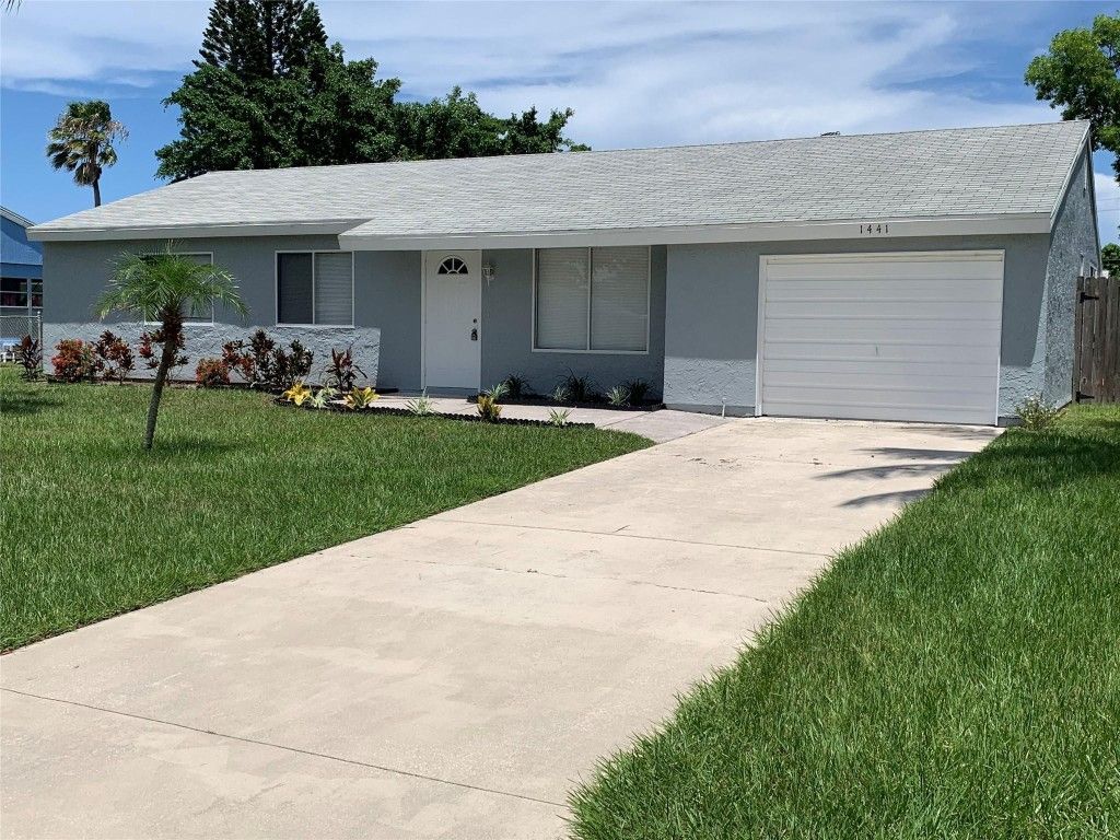 Photo of 1441 SE Delene Court, Port Saint Lucie, FL 34952 (MLS # F10458082)