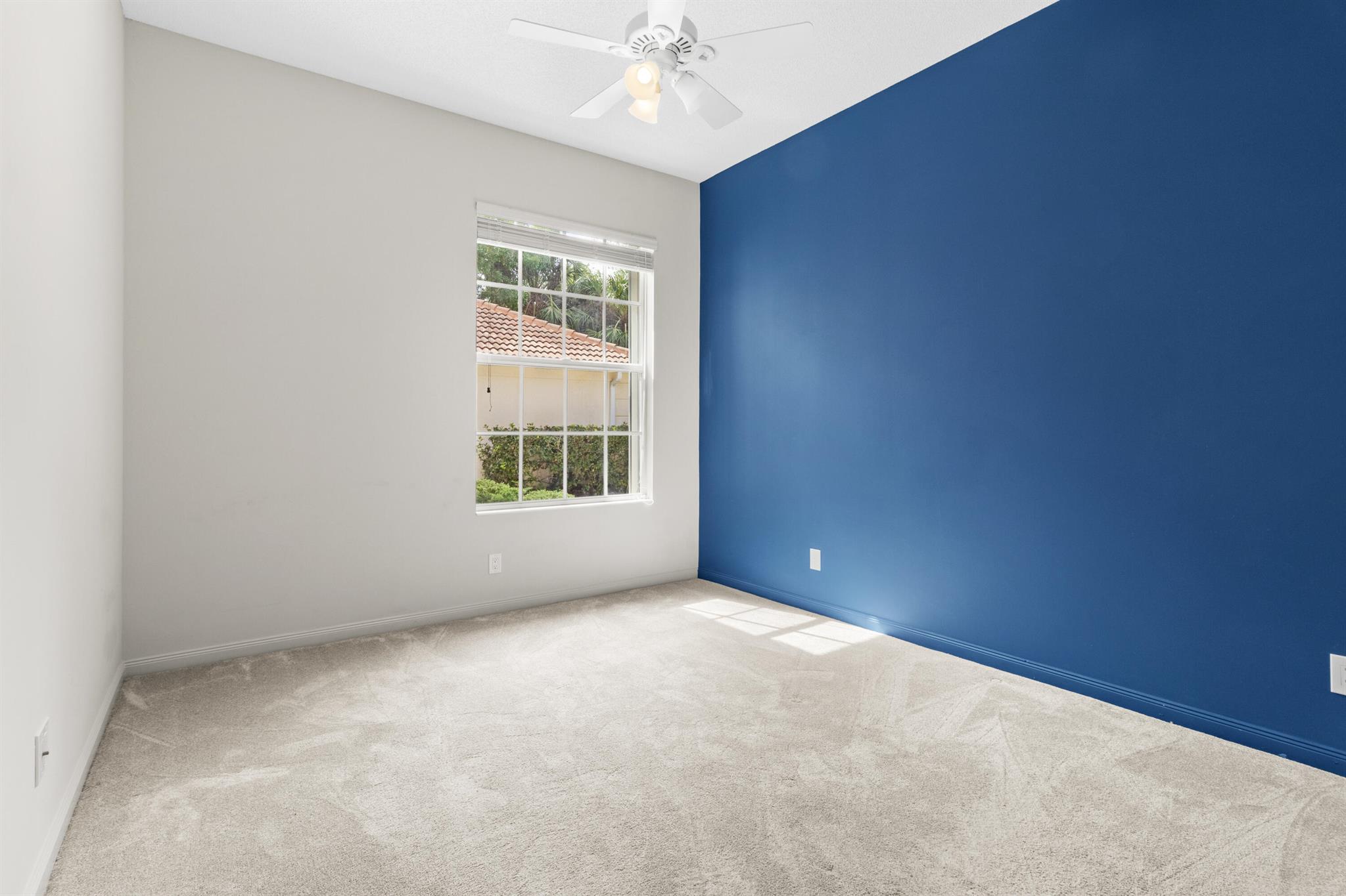 OAKS EAST 2 - Residential