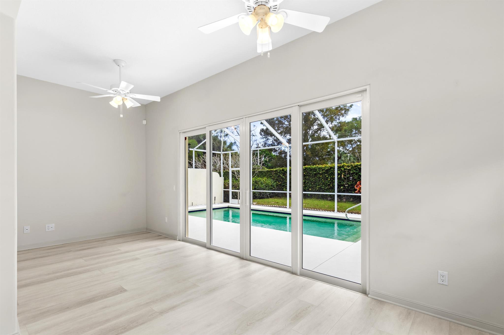 OAKS EAST 2 - Residential