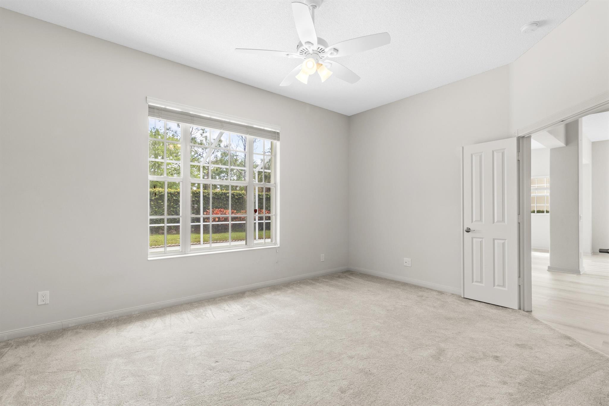 OAKS EAST 2 - Residential