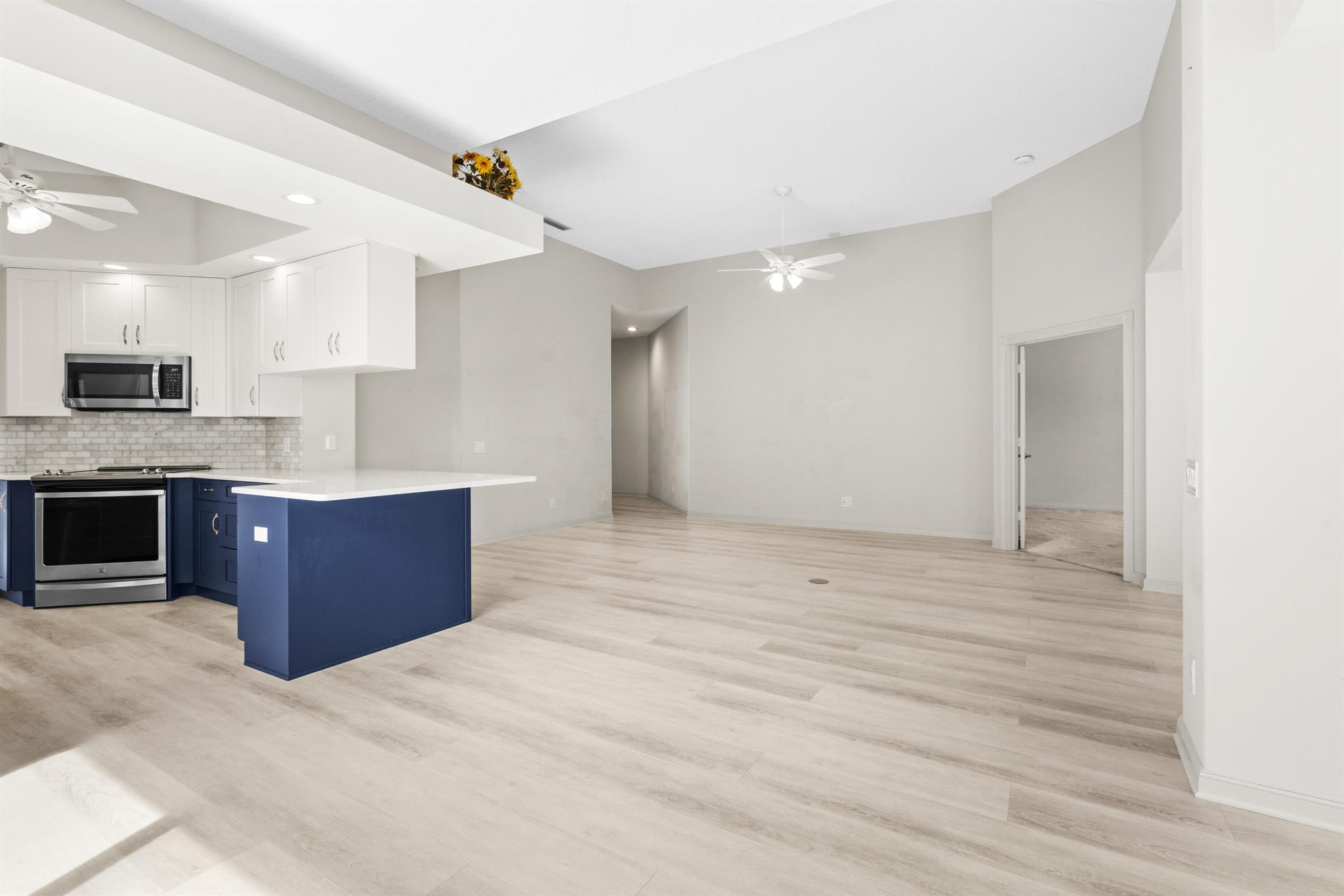 OAKS EAST 2 - Residential