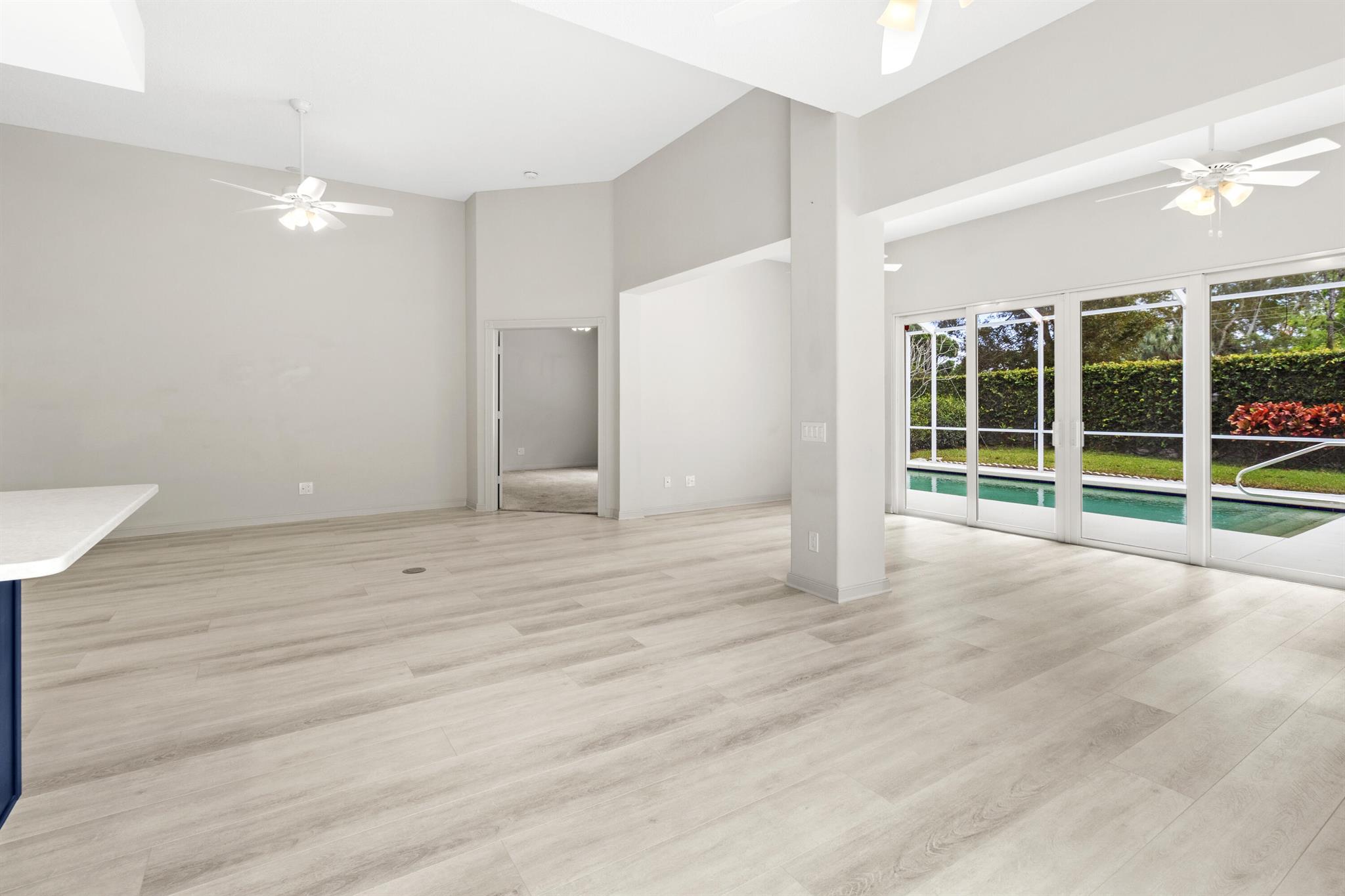 OAKS EAST 2 - Residential