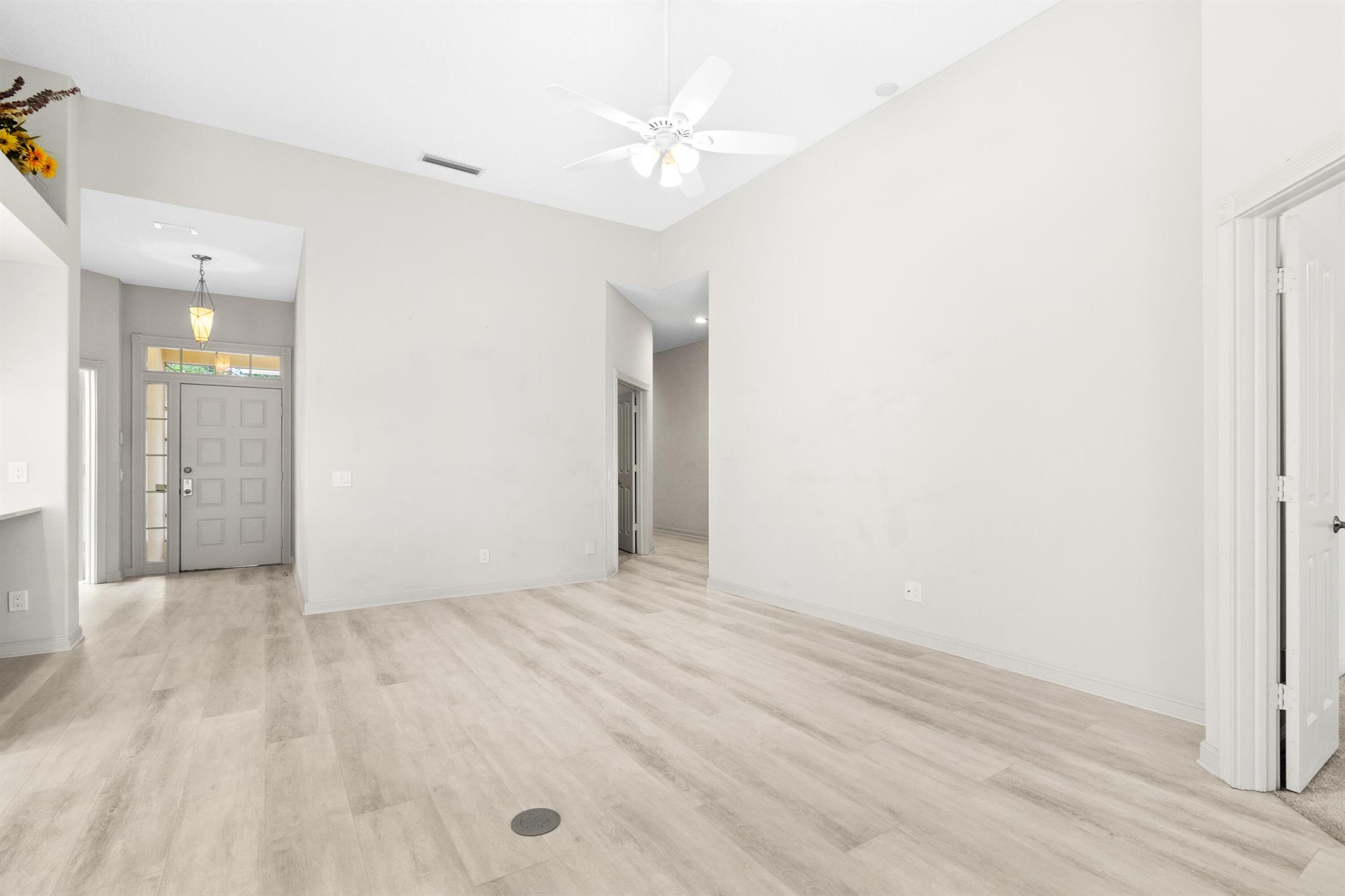 OAKS EAST 2 - Residential