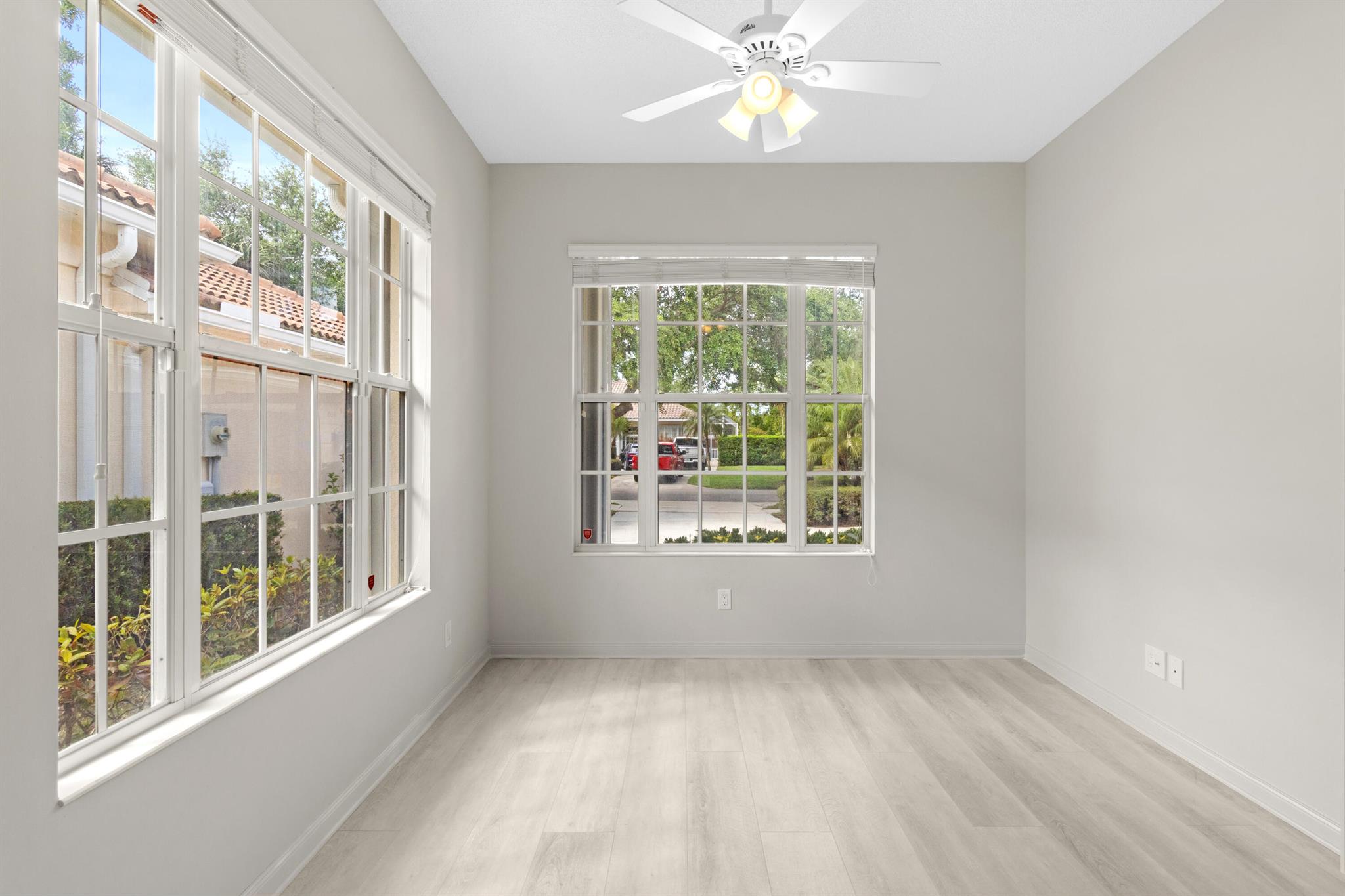 OAKS EAST 2 - Residential