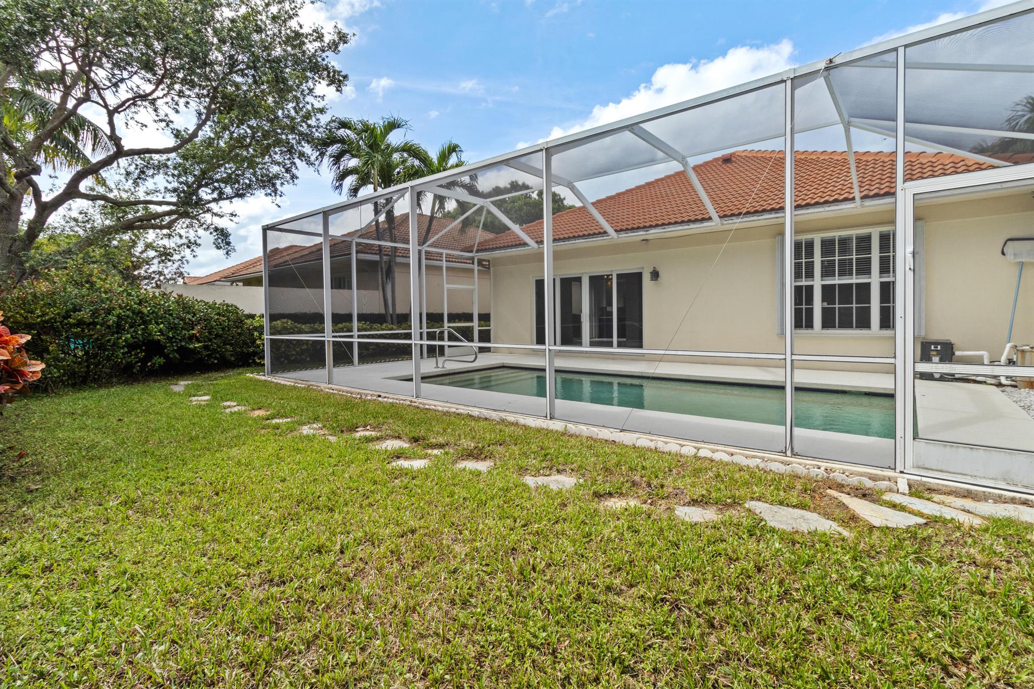 OAKS EAST 2 - Residential