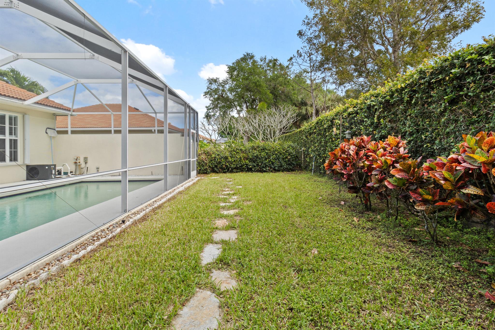 OAKS EAST 2 - Residential