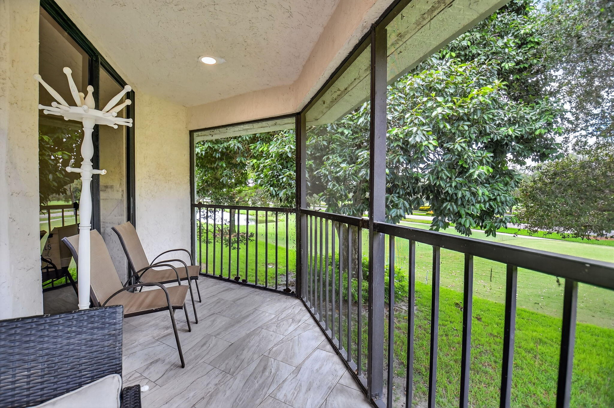 GLENEAGLES CONDO V - Residential