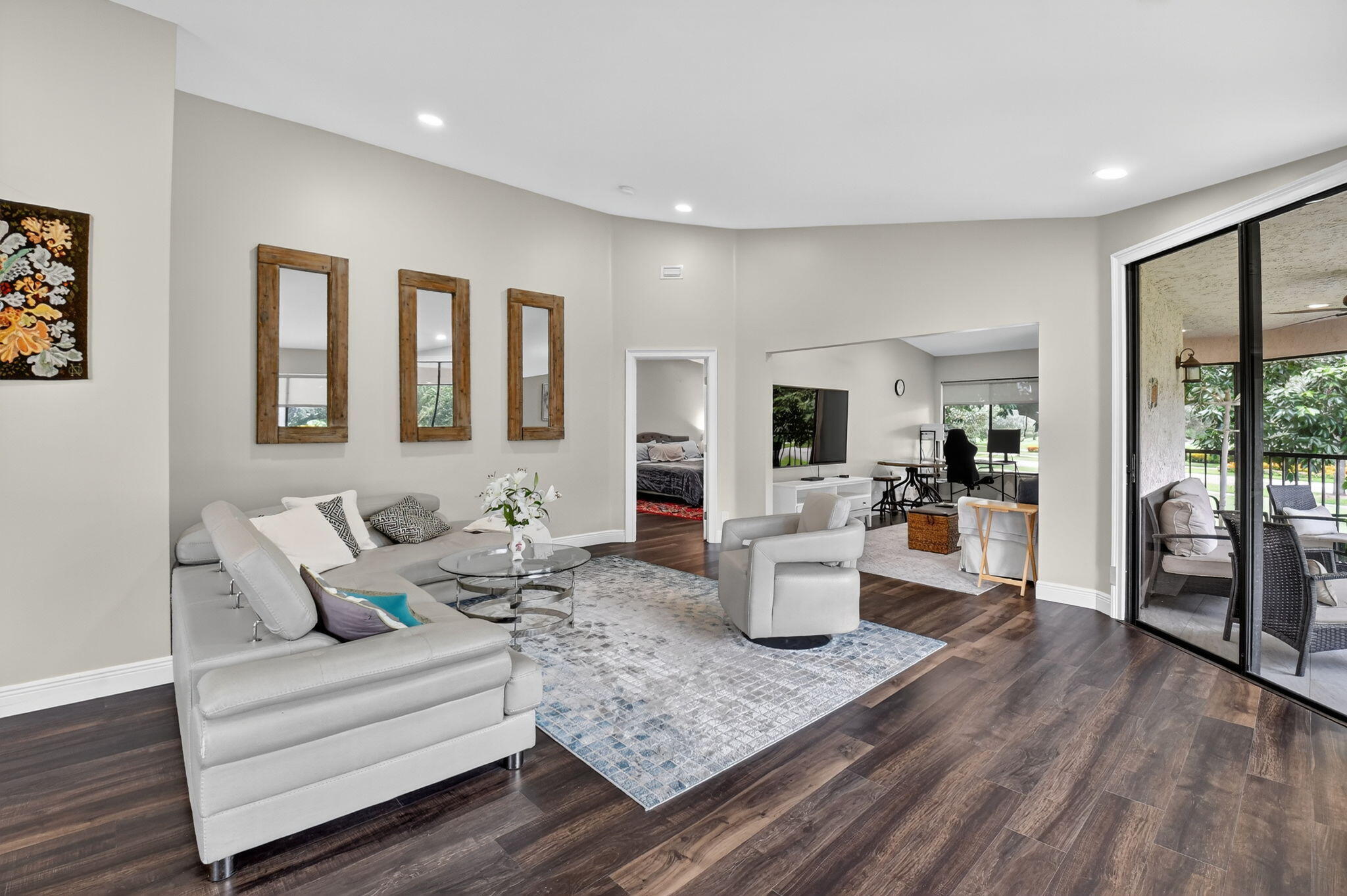 GLENEAGLES CONDO V - Residential