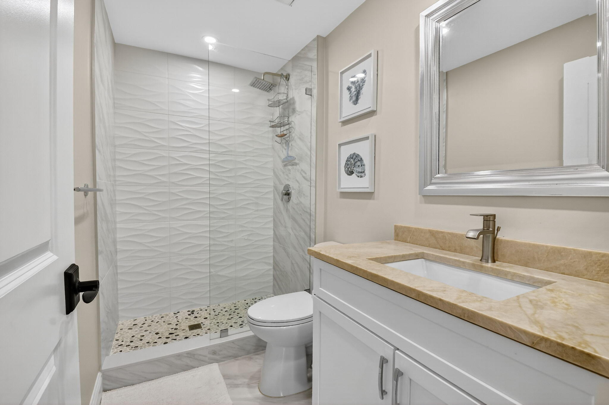 GLENEAGLES CONDO V - Residential