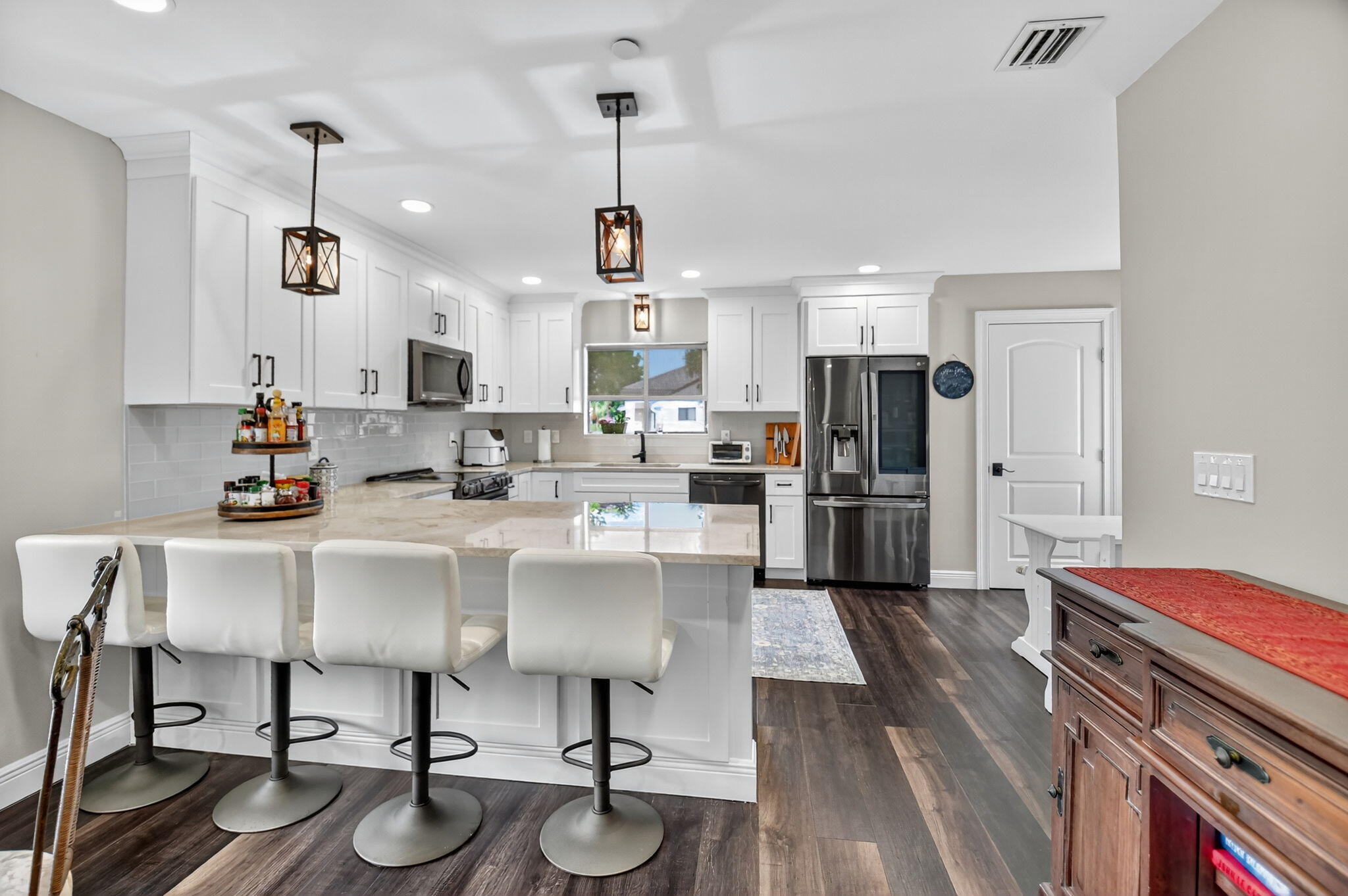 GLENEAGLES CONDO V - Residential
