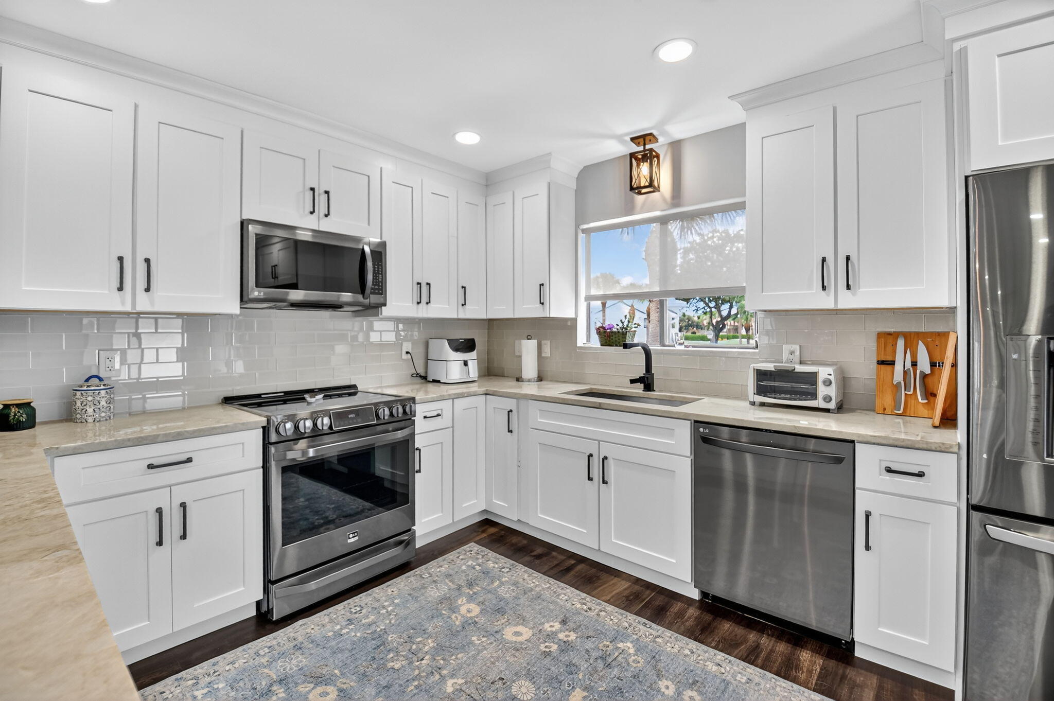 GLENEAGLES CONDO V - Residential