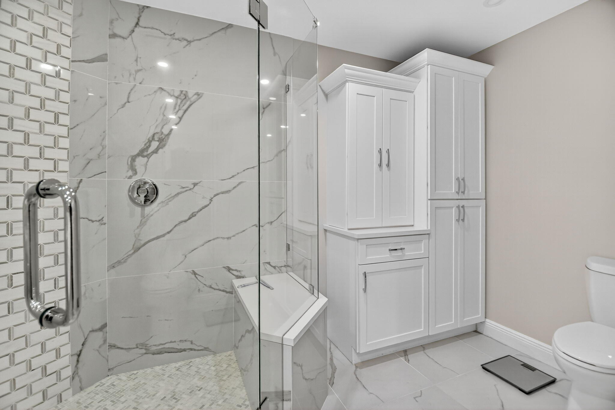 GLENEAGLES CONDO V - Residential
