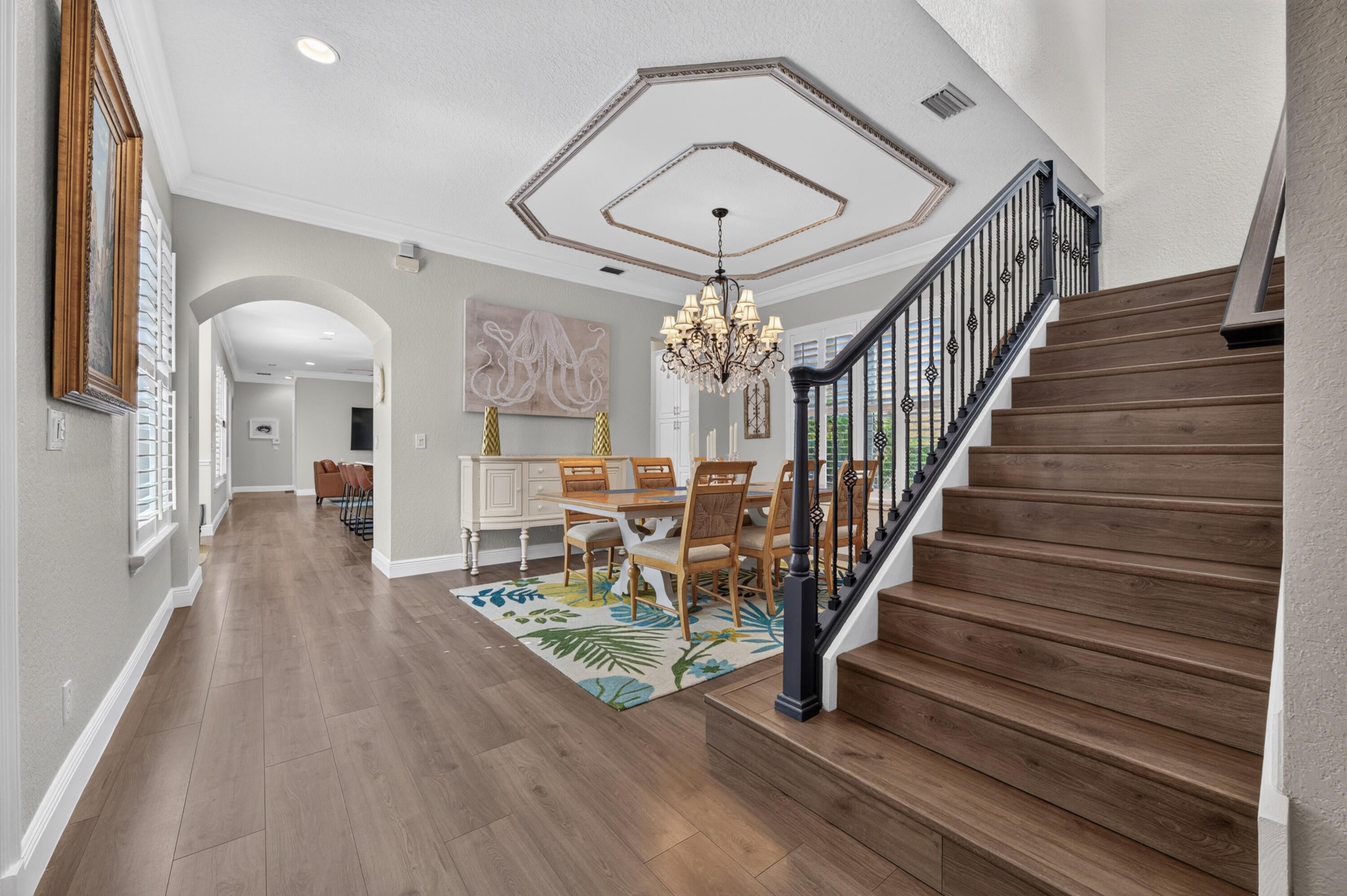 122 SANTIAGO Drive