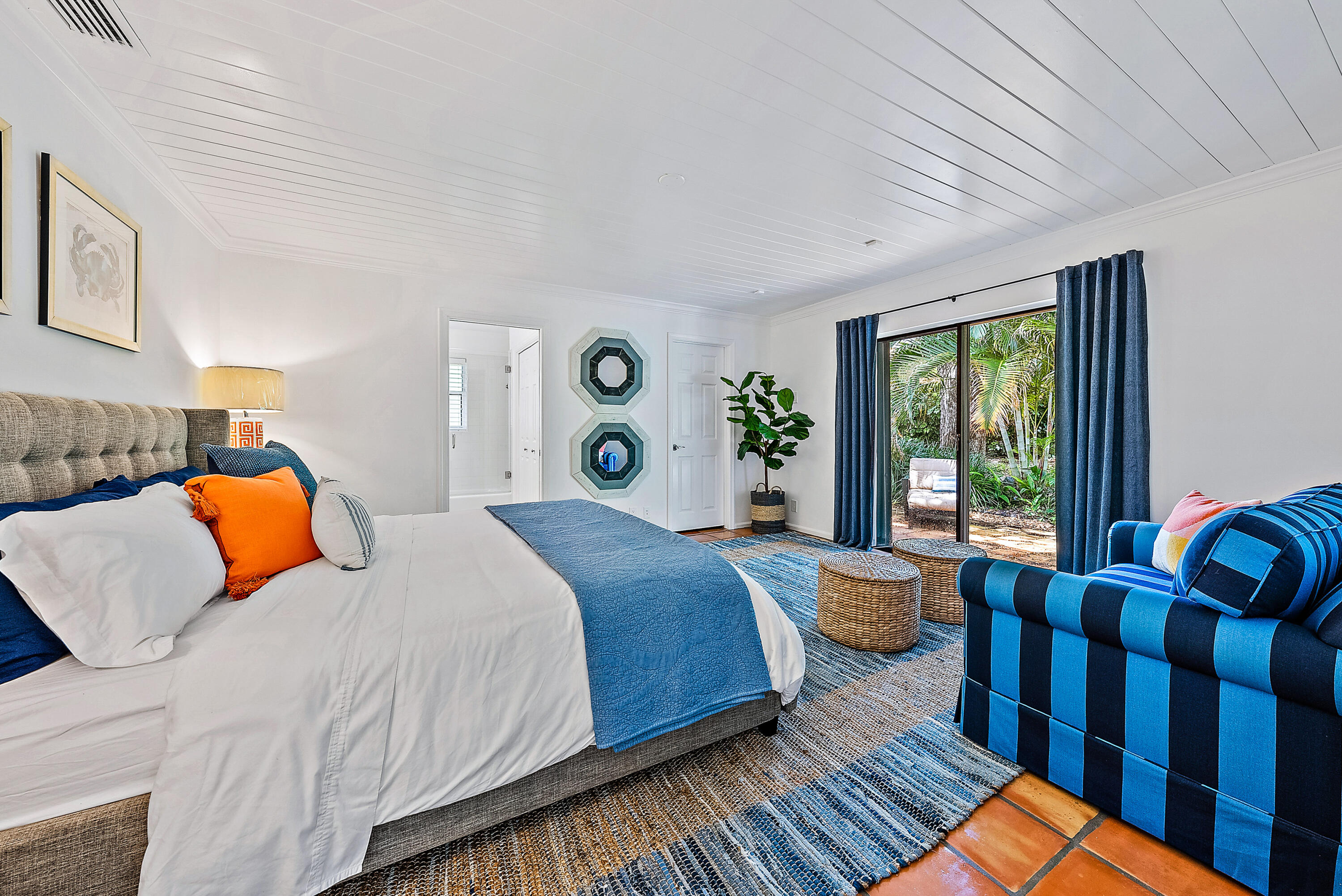 TWELVE OAKS CONDO - Residential