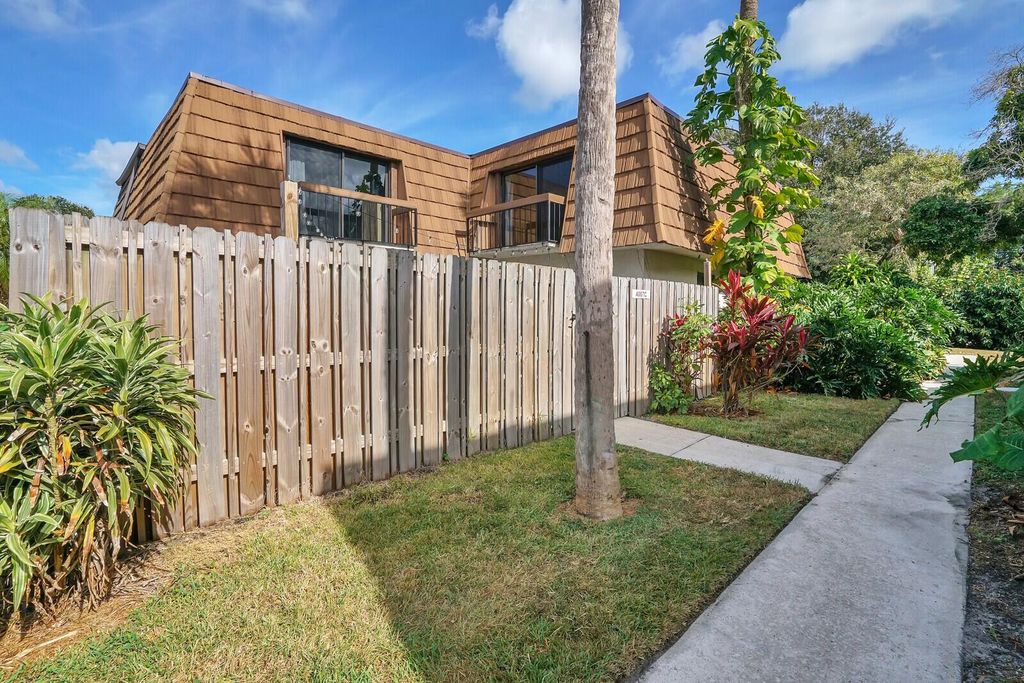 Photo of 4007 Palm Bay Circle #C, West Palm Beach, FL 33406 (MLS # R11044058)