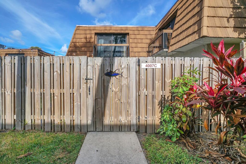 Photo of 4007 Palm Bay Circle #C, West Palm Beach, FL 33406 (MLS # R11044058)